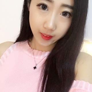 聊天室网站美女主播——王小妞1