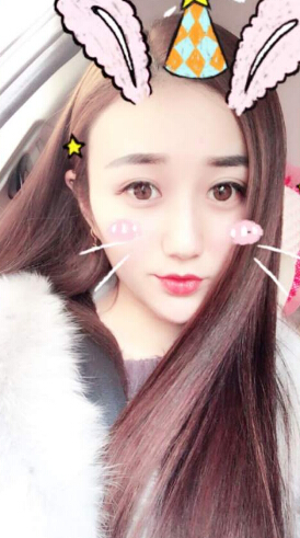 网络红人张依依是谁啊