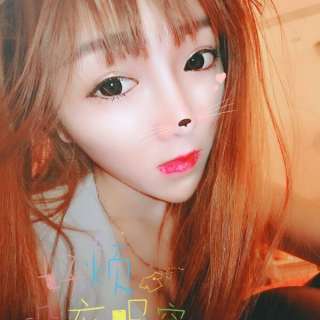 聊天室美女互动 成为主播的朋友——茜茜1