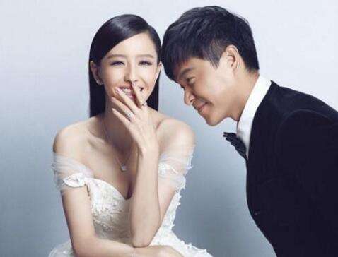 陈思成佟丽娅办理离婚 佟丽娅助理否认1