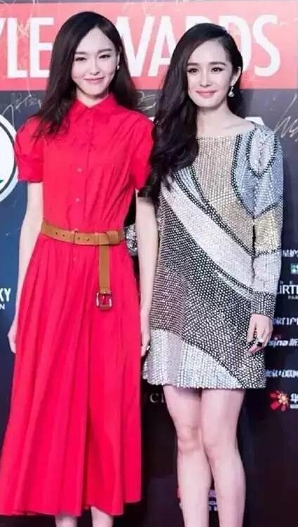 杨幂唐嫣姐妹情不合 唐嫣工作室转发黑杨幂微博后称盗号2
