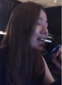 邢晓瑶刘硕分手 素颜直播唱情歌3