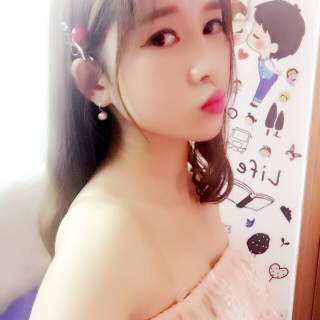 网站聊天室美女主播 你的三八节在哪儿过——朵朵1
