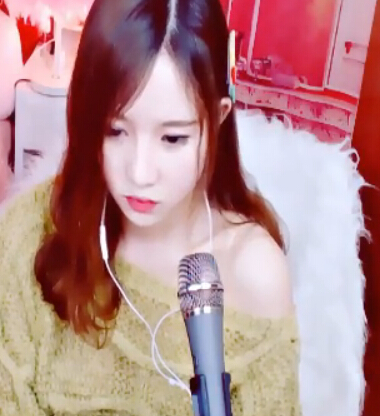 网站聊天室美女主播 你的三八节在哪儿过——朵朵2