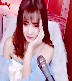 网站聊天室美女主播 你的三八节在哪儿过——朵朵3