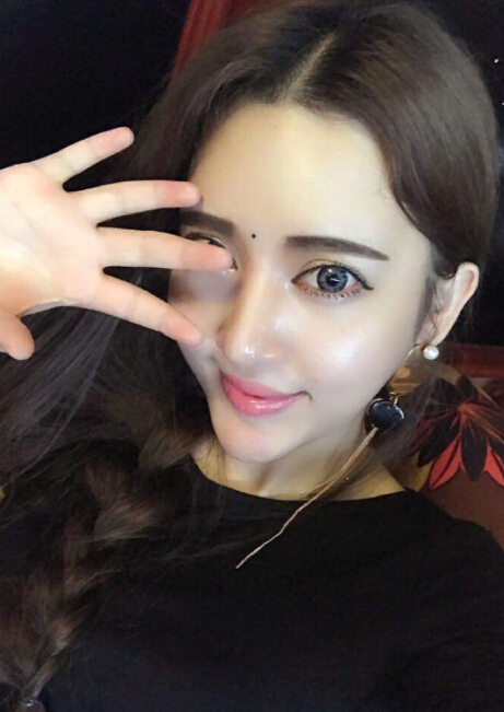 性感美女秀场直播间 明星主播陪你聊