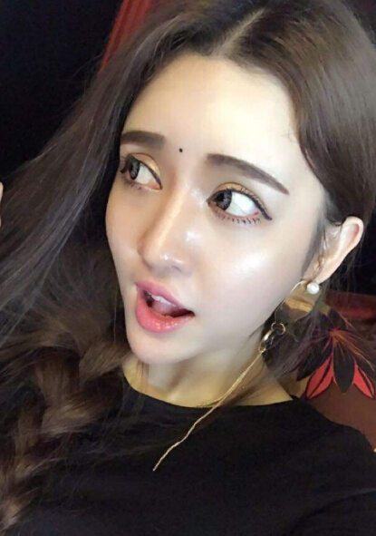 美女秀场视频直播间 美女视频聊天室1