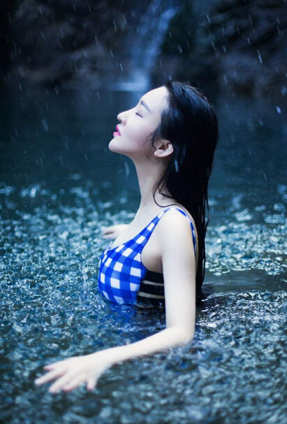 美女秀场视频直播间 美女视频聊天室2