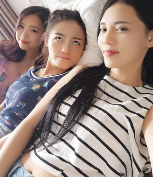 秀场直播间美女主播1