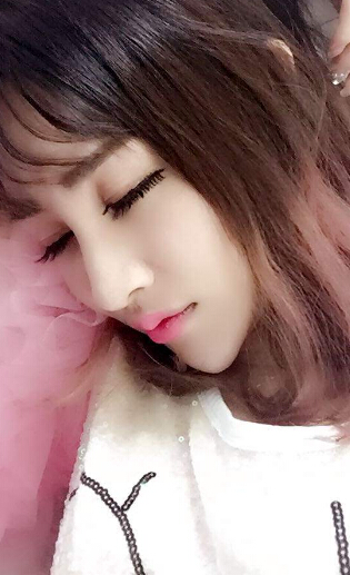美女视频直播秀场
