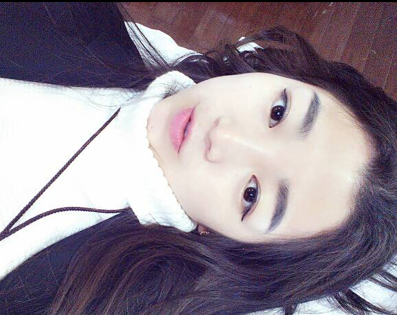 水晶娃娃直播间秀场