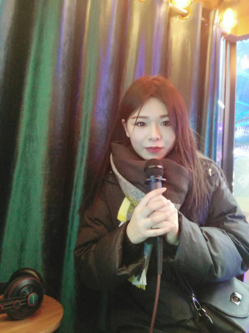 聊天视频 多人聊天视频