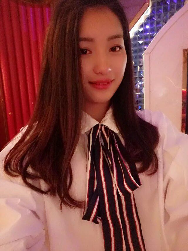 美女直播秀场