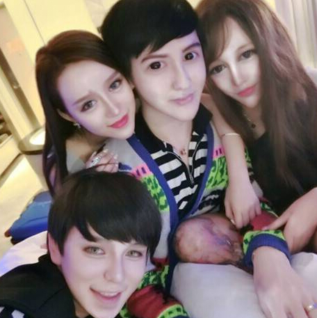 蛇精男刘梓晨变身美女