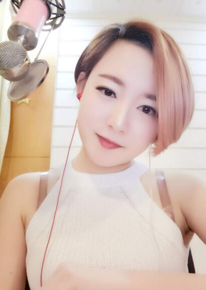 网站美女直播间 赶快来看你喜欢的美女——甜小妞