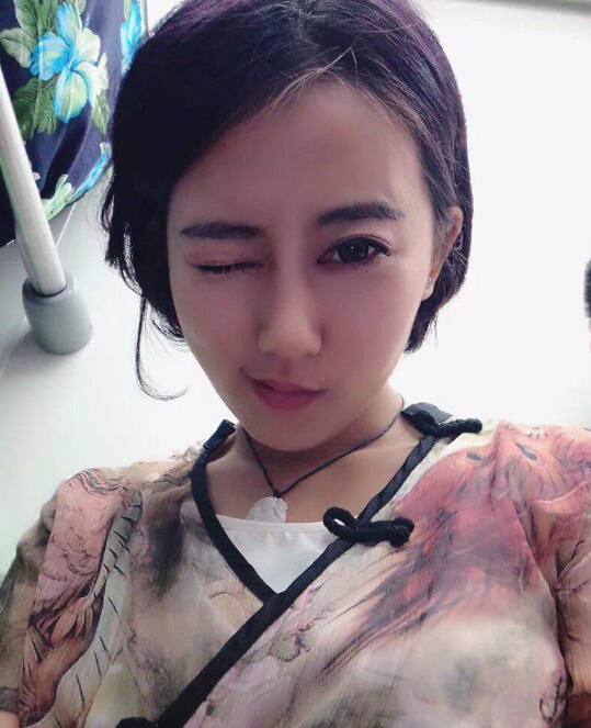 直播间美女互动 认识更真实的她——阿狸