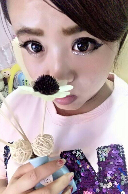 同城交友网站聊天室 你在这头美女在那头——宣宣