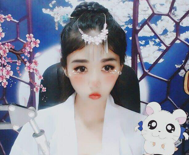 网站美女直播间 万人聊天室让你嗨不停——诗诗1