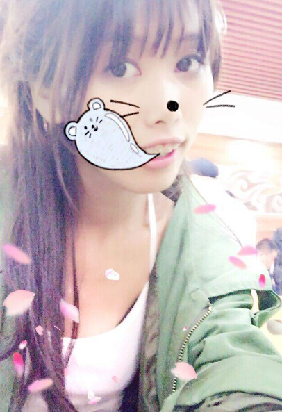 网站美女直播间 万人聊天室让你嗨不停——诗诗3