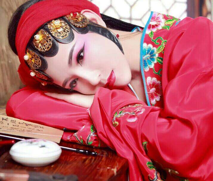 秀场美女主播聊天室 跟美女在直播间畅聊——丽雅1