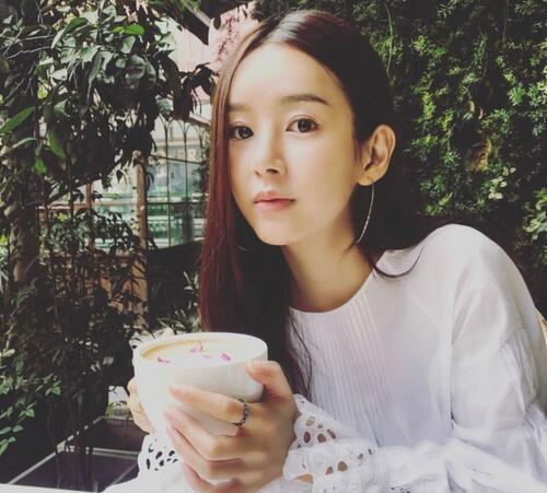 张子萱产后亮相 这次网友为什么不再骂张子萱2