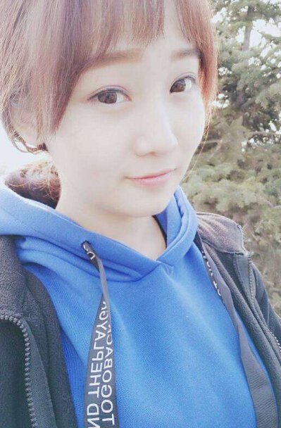 网站同城聊天室 你喜欢的美女在这里——柠檬酸1