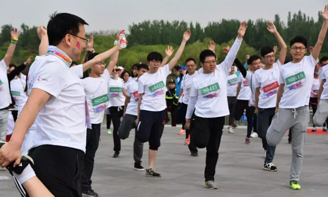 全员参与 企业力量思享时代 聆听世界的声音公益助跑4