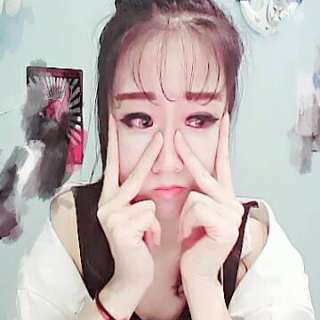 秀色直播间美女 秀色秀场给你夏日活力——咸鱼2