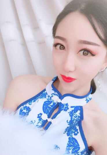 秀色直播间美女 专属你的一对一聊天室——恭喜1