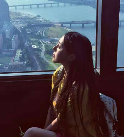 秀色直播间美女 专属你的一对一聊天室——恭喜3