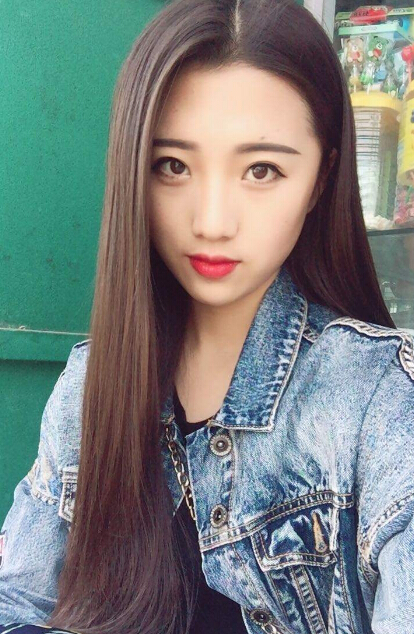 网站聊天室美女 赶快来避暑——蒜瓣2