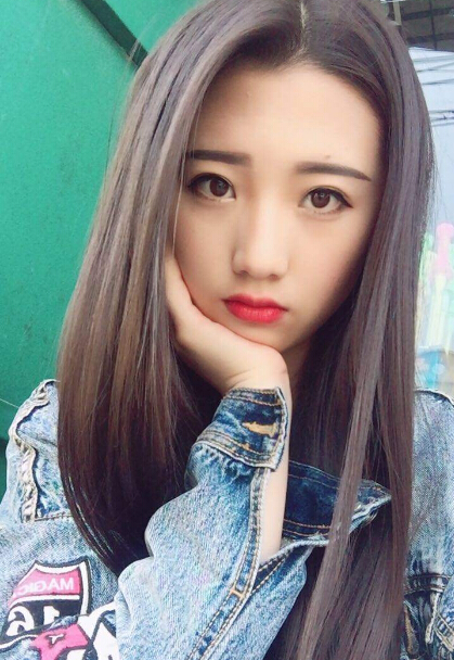 网站聊天室美女 赶快来避暑——蒜瓣3