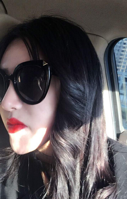 网站聊天室美女主播 她是直播间的聊天高手——珊妮2