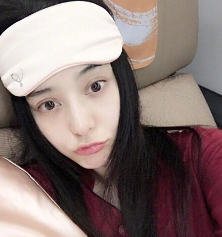 范冰冰凌晨工作辛苦获李晨关心 网友称被撒狗粮1