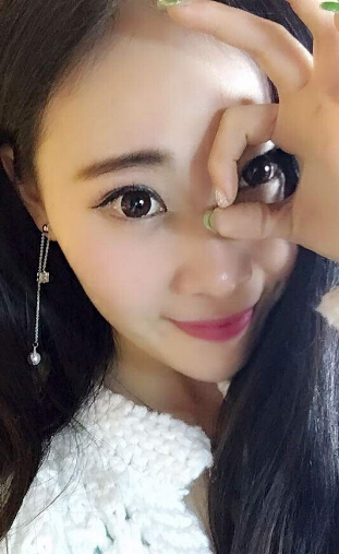 秀场直播间美女 天晴下雨总是有你陪伴——欧寒1