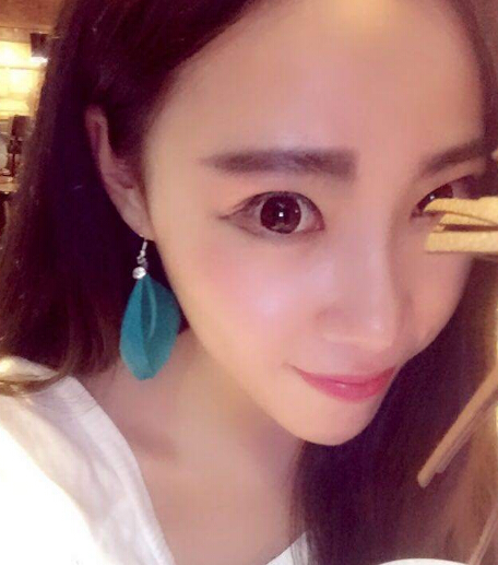 秀场直播间美女 天晴下雨总是有你陪伴——欧寒3