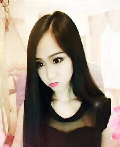 秀场女主播推荐 风里雨里等你来——戀戀3