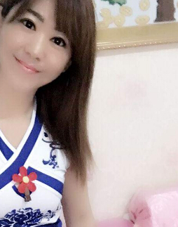 秀场直播间美女 在线互动表演在等你来——果然3