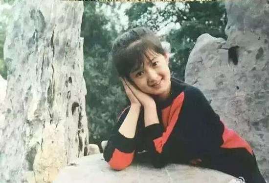蒋欣瘦了之后变v脸 早年竟跟林志颖演吻戏2