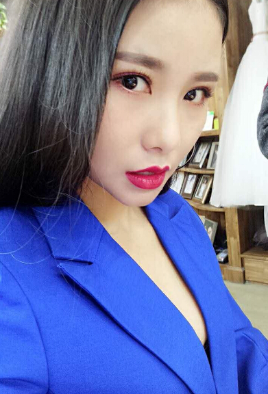 秀色秀场免费直播秀 你喜欢的秀场在这里——掌柜1