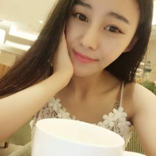 秀色直播间美女 给你最需要的关怀——专专3