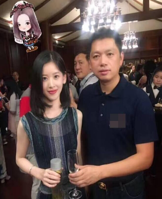 奶茶妹妹出售豪宅 现身公司618狂欢趴体3