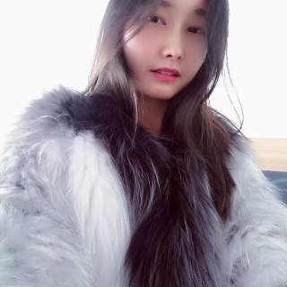 秀场直播间美女 在线美女表演秀场——珊珊3