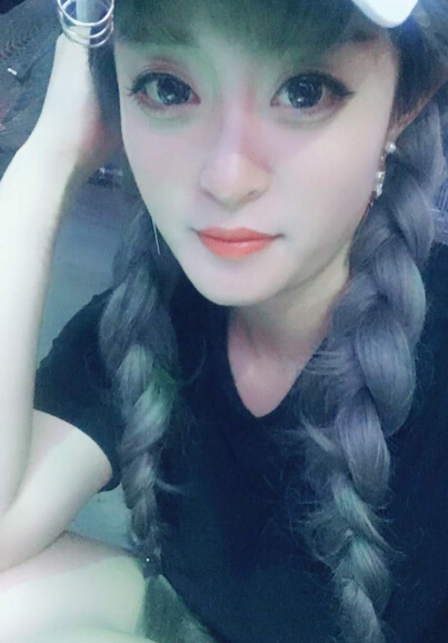 秀色主播直播间 在水深火热的天气中陪伴——高冷2