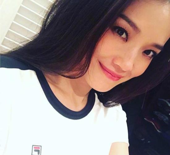 舒淇冯德伦曝离婚 舒淇晒自拍感慨1