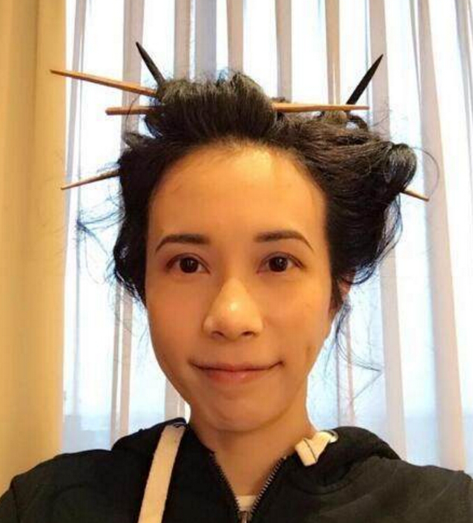 莫文蔚放暑假心情好 晒自拍甜美少女范1