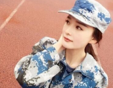 杨幂替身卓亨瑜微博晒跑步 气质优雅不输本尊3