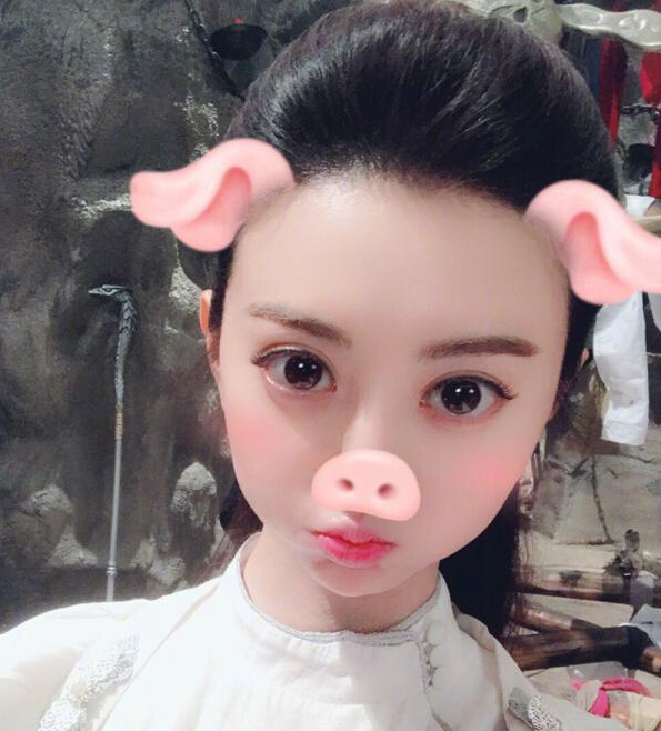 景甜自拍扮小猪可爱 自称小仙女萌萌哒1