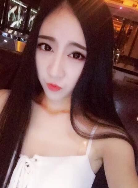 秀色直播美女秀 男士最爱的直播间——琪琪2