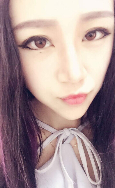 秀色直播美女秀场 只给你新鲜的直播间秀场——夏微1